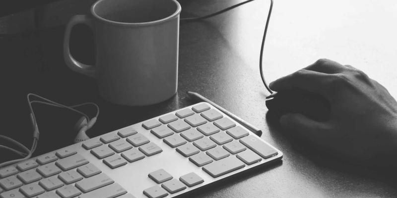 从EH2012看安全控制回路设计：安全继电器与安全PLC的对比及其对网络技术架构的启示